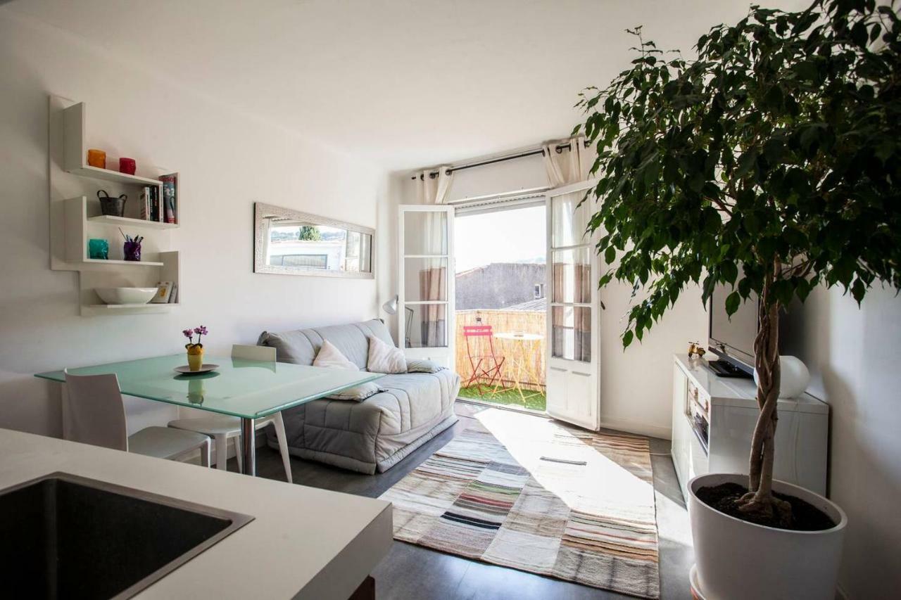 Le Piano Par Dodo-a-cassis Apartment Cassis